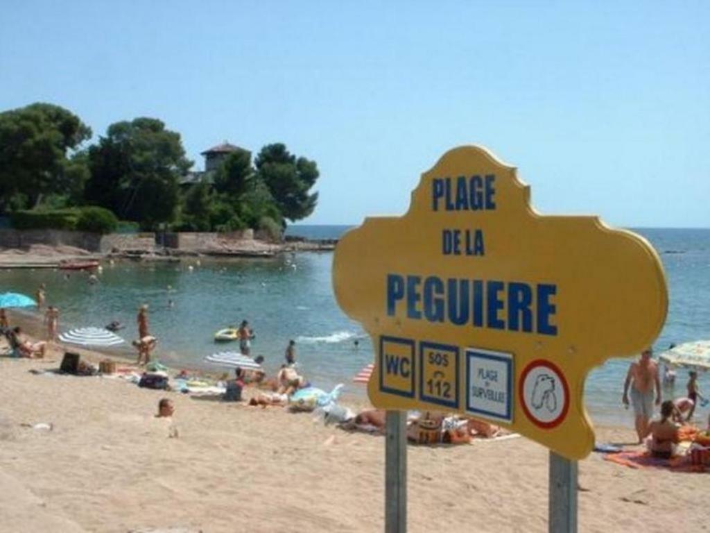 "Les Alizes" Cote Jardin Proche Bord De Mer Сен-Рафаэль Экстерьер фото